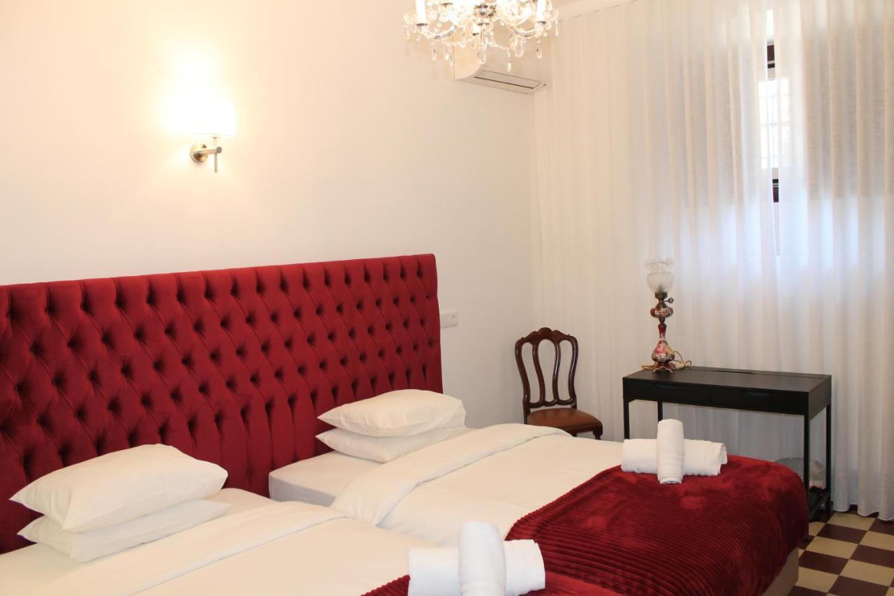 Casa Do Infante Guest House Ferreira Do Alentejo Bagian luar foto
